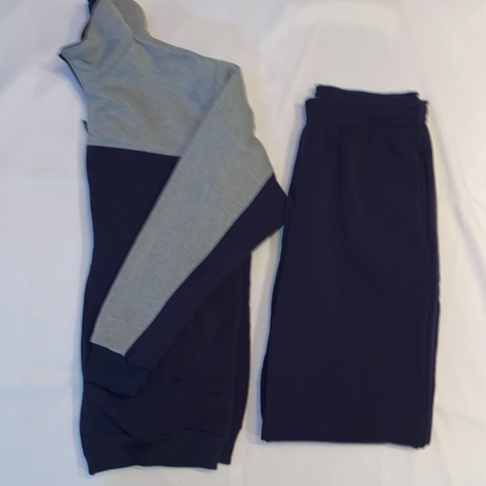 Victory Outfitters Navy & Gray Full Zip Sweatshirt & Sweatpants Matching Set